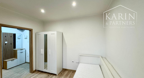 PRENÁJOM LUXUSNÉHO 1-IZBOVÉHO BYTU V HOLÍČI