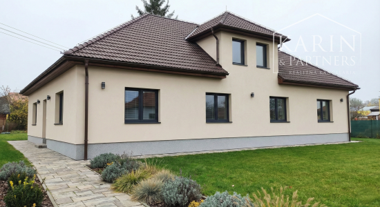 Exkluzívne: Rodinný dom s dvoma bytovými jednotkami, Zemné