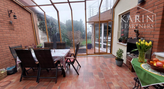 Rodinný dom s atmosférou  - 5 izieb, záhrada, bazén, parkovanie