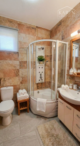 Exkluzívne: Rodinný dom Vinodol, 4-izbový, / Nitra 15km /