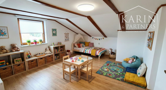 Exkluzívne: Rodinný dom Vinodol, 4-izbový, / Nitra 15km /