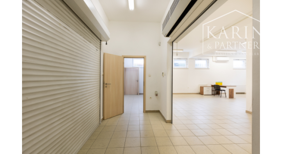 SKLADOVÉ PRIESTORY+ NÁKLADNÁ  PLOŠINA