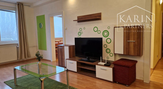 PRIESTRANNÝ 2-IZBOVÝ BYT V RUŽINOVE – UL. ANDREJA MRÁZA