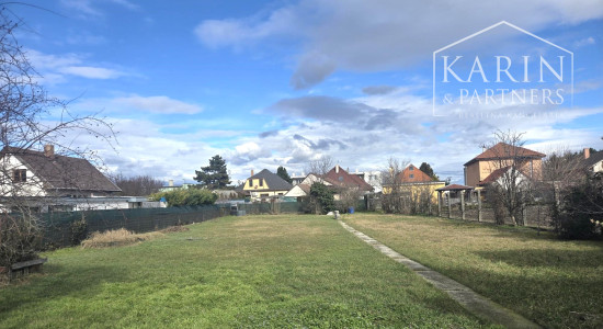 Predaj – rodinný dom s pozemkom 1713 m2 – Štvrtok na Ostrove – okr. DS.