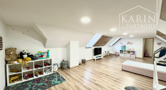 POKOJNÉ BÝVANIE NA ZÁHORÍ: DOM RADIMOV