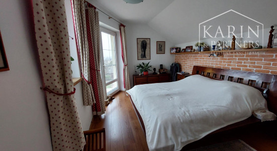 Rodinný dom s atmosférou  - 5 izieb, záhrada, bazén, parkovanie