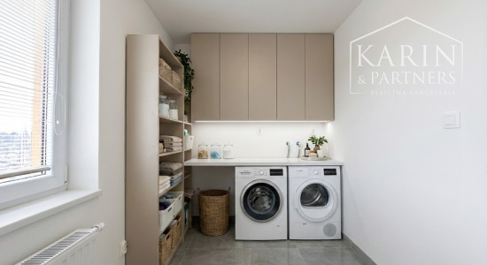 5-izbový dom na 25-árovom pozemku s nádychom histórie a absolútnym tichom