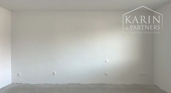 5-izbový dom na 25-árovom pozemku s nádychom histórie a absolútnym tichom