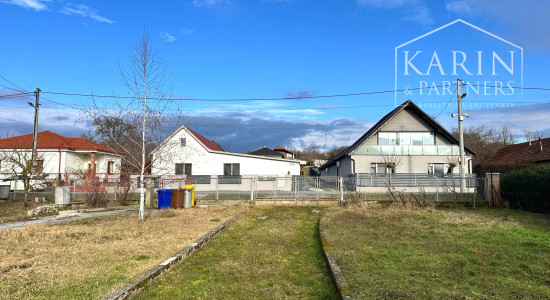 5-izbový dom na 25-árovom pozemku s nádychom histórie a absolútnym tichom