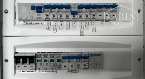 5-izbový dom na 25-árovom pozemku s nádychom histórie a absolútnym tichom