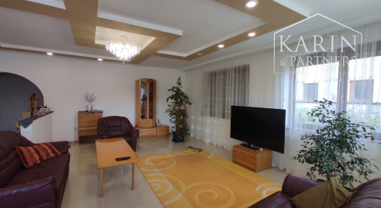 5-izbový rodinný dom s hosťovským bytom v centre Ivanky pri Dunaji