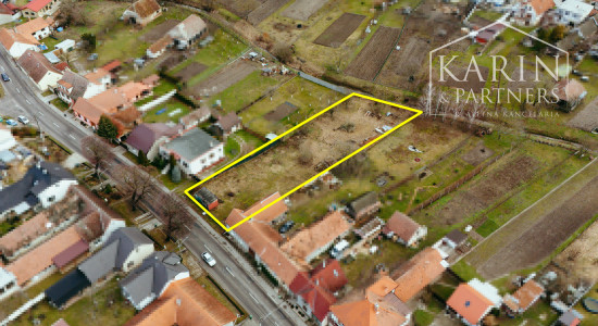 Stavebný pozemok s možnosťou okamžitej výstavby v obci Štefanov - 1585m2