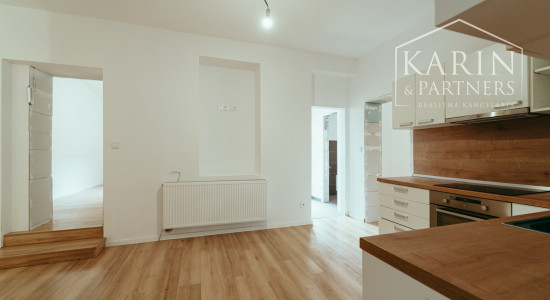 Kompletne zrekonštruovaný 4i rodinný dom v meste Šaštín-Stráže