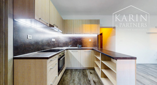 Štýlová novostavba v Kozárovciach – bývajte moderne s minimálnymi nákladmi!