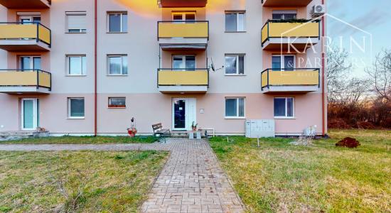 Štýlová novostavba v Kozárovciach – bývajte moderne s minimálnymi nákladmi!