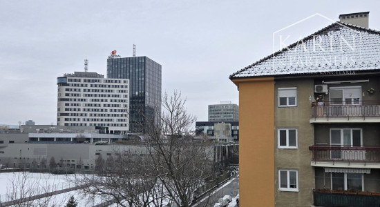 Predaj – 2 izbový byt v atraktívnej lokalite Bratislava II – Ružinov, časť Nivy, Jelačičova ulica.