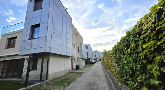 PRENÁJOM: Luxusná 5-izbová vila s výhľadom na Kamzík – Vinohrady- Nové mesto BA III