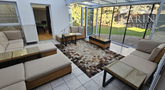 Prenájom - 8 izbový rodinný dom s 800m2 záhradou - Nové mesto BA III