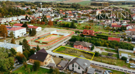 Stavebný pozemok v obci Čáry na Záhorí v tichej ulici