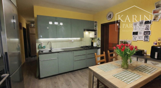 Exkluzívne Iba u Nás: Predáme zrekonštruovaný 3 izbový byt so šatníkom a balkónom, Šaľa