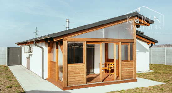 EXKLUZÍVNA 3-IZBOVÁ NOVOSTAVBA S TERASOU V PRIETRŽKE