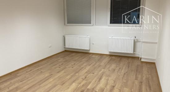 Prenájom klimatizovaná kancelária 19 m2, ul. Polianky, BA IV., Dúbravka