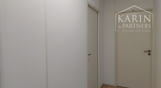 Prenájom klimatizovaná kancelária 19 m2, ul. Polianky, BA IV., Dúbravka