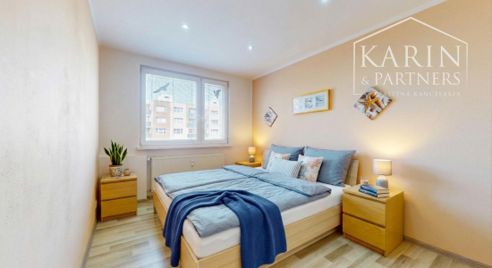 Kompletne zrekonštruovaný 3-izbový byt s krásnym výhľadom a parkovaním – top lokalita Hviezdoslavova