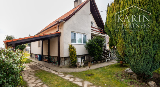 6-izbový rodinný dom s viacúčelovým veľkým pozemkom – Ivanka pri Nitre, len 10 minút od mesta Nitra