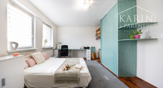 6-izbový rodinný dom s viacúčelovým veľkým pozemkom – Ivanka pri Nitre, len 10 minút od mesta Nitra