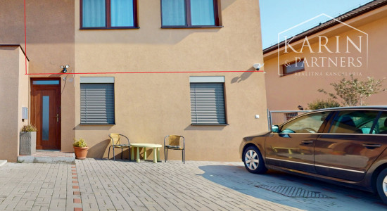 3-izbový byt s atmosférou rodinného domu, terasou a podkrovím