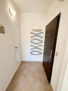 NA PRENÁJOM ZARIADENÝ 1i BYT V MESTE SKALICA