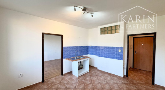 1-IZBÁK SKALICA (SNP) NA PREDAJ