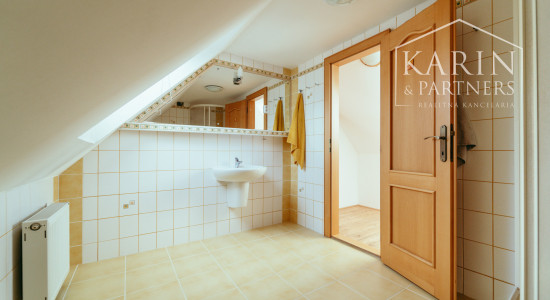 5i vidiecky RD po kompletnej rekonštrukcii v tichej časti obce Borský Mikuláš