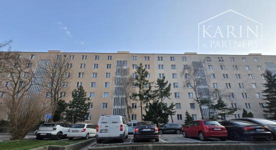 PREDAJ–Nadštandardný 3-izbový byt  s loggiou v  top lokalite Ružinova – Trávniky