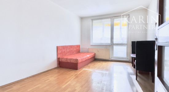 Dostupná garzónka s nízkymi nákladmi v žiadanej lokalite, L. Svobodu