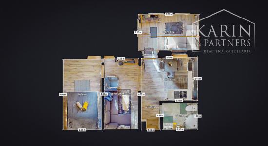 Aktuálne zrekonštruovaný slnečný rodinný dom v obci Hiadeľ, len na skok od Banskej Bystrice!