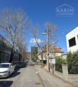 PRENÁJOM: 3 I. BYT 80 M2 V DOME, BRATISLAVA - NOVÉ MESTO, CENA:  950 €/ MESIAC + (PARKOVANIE MOŽNÉ PRED DOMOM).