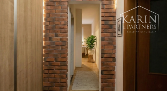 PRENÁJOM: Veľký 2,5i byt s loggiou, sídlisko JUH, kompl.REKO