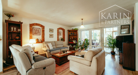 STUPAVA - Rodinný dom s atmosférou  - 5 izieb, záhrada, záhradný domček, bazén, parkovanie