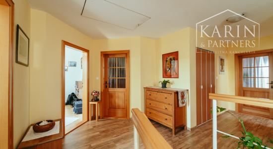 STUPAVA - Rodinný dom s atmosférou  - 5 izieb, záhrada, záhradný domček, bazén, parkovanie