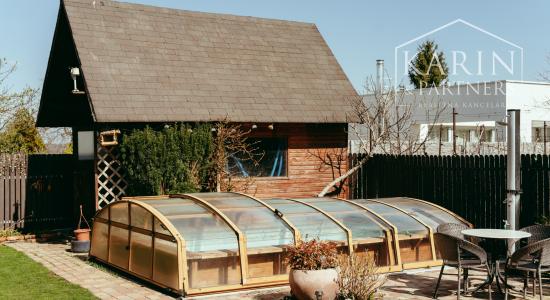 STUPAVA - Rodinný dom s atmosférou  - 5 izieb, záhrada, záhradný domček, bazén, parkovanie