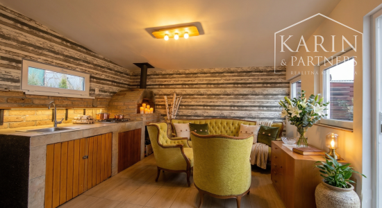 ŠTÝLOVÁ KOMPLETNE ZREKONŠTRUOVANÁ CHATA S BAZÉNOM A ZÁHRADOU – IDEÁLNA NA ODDYCH AJ CELOROČNÉ BÝVANIE - NOVÉ ZÁMKY