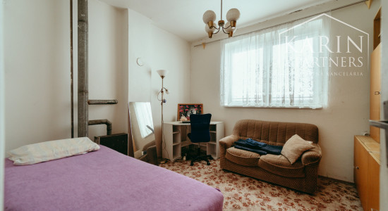 10 izbový rodinný dom v okrajovej časti obce Brodské