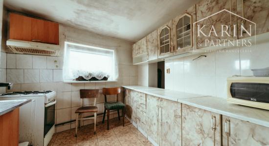 10 izbový rodinný dom v okrajovej časti obce Brodské