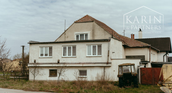 10 izbový rodinný dom v okrajovej časti obce Brodské