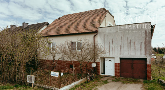 10 izbový rodinný dom v okrajovej časti obce Brodské