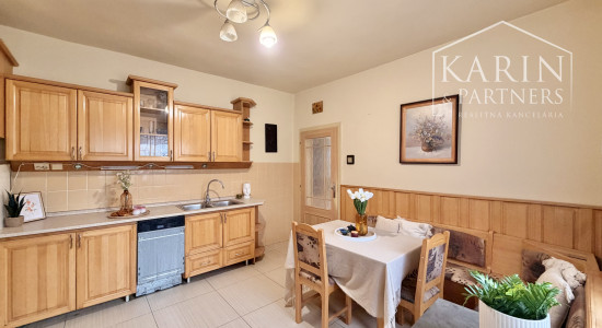 3-izb. RD Pastuchov (8 km od Hlohovca), 2 garáže, dieľňa+2 izby v podkroví