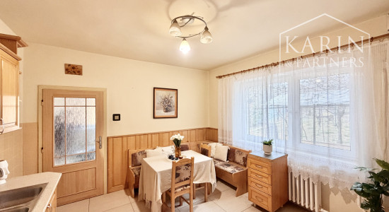 3-izb. RD Pastuchov (8 km od Hlohovca), 2 garáže, dieľňa+2 izby v podkroví