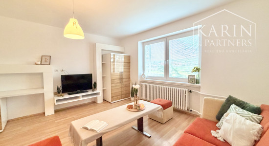 3-izb. RD Pastuchov (8 km od Hlohovca), 2 garáže, dieľňa+2 izby v podkroví